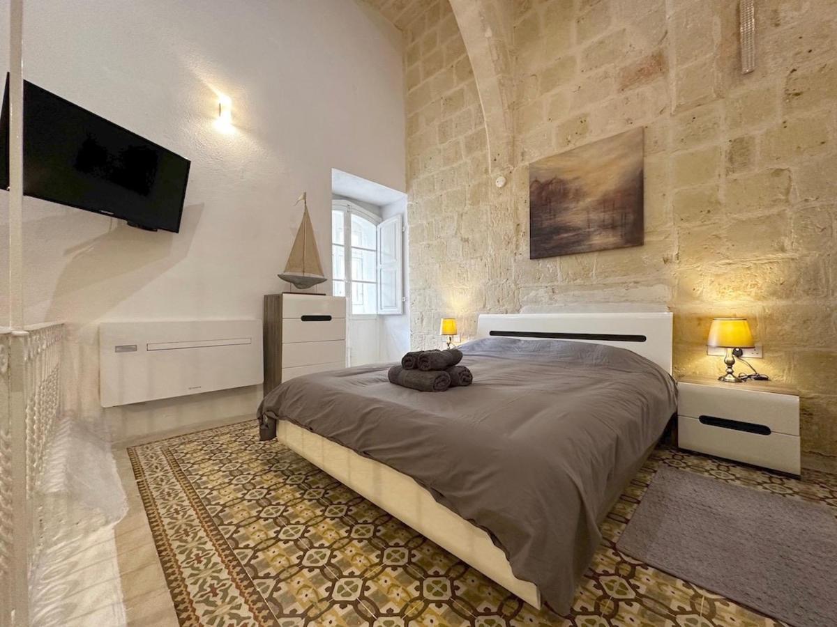 Capital City Apartment Valletta Bagian luar foto
